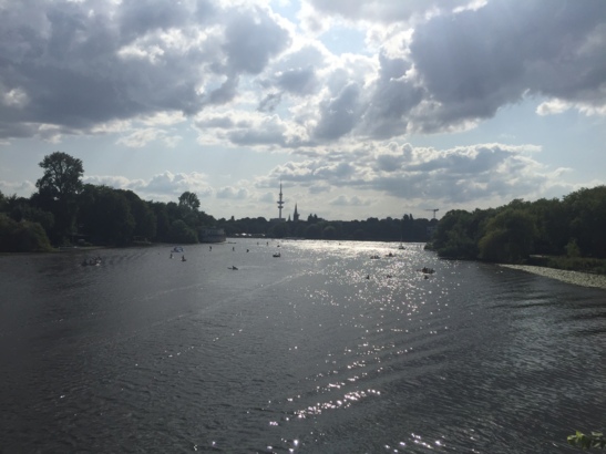 Die Außenalster, ein Panorama, das nie an Schönheit verlieren wird.