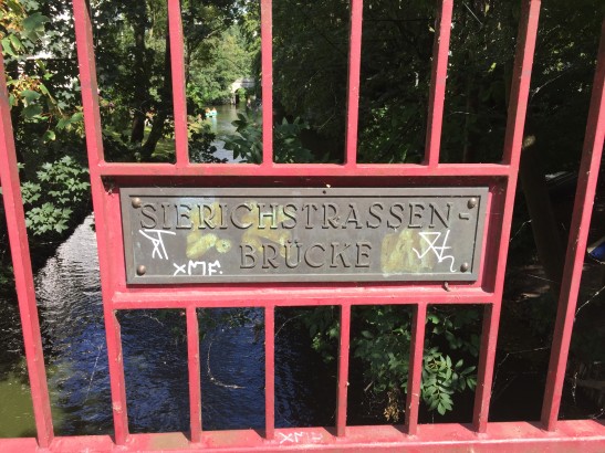 Die Sierichstrassenbrücke.