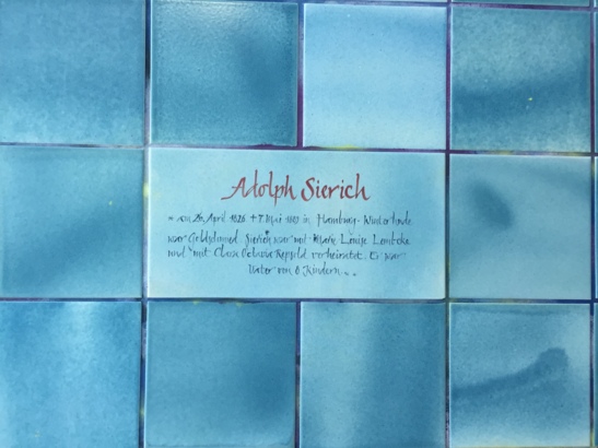Adolph Sierich war seinerzeit Goldschmied und ist Namensgeber der Sierichstraße